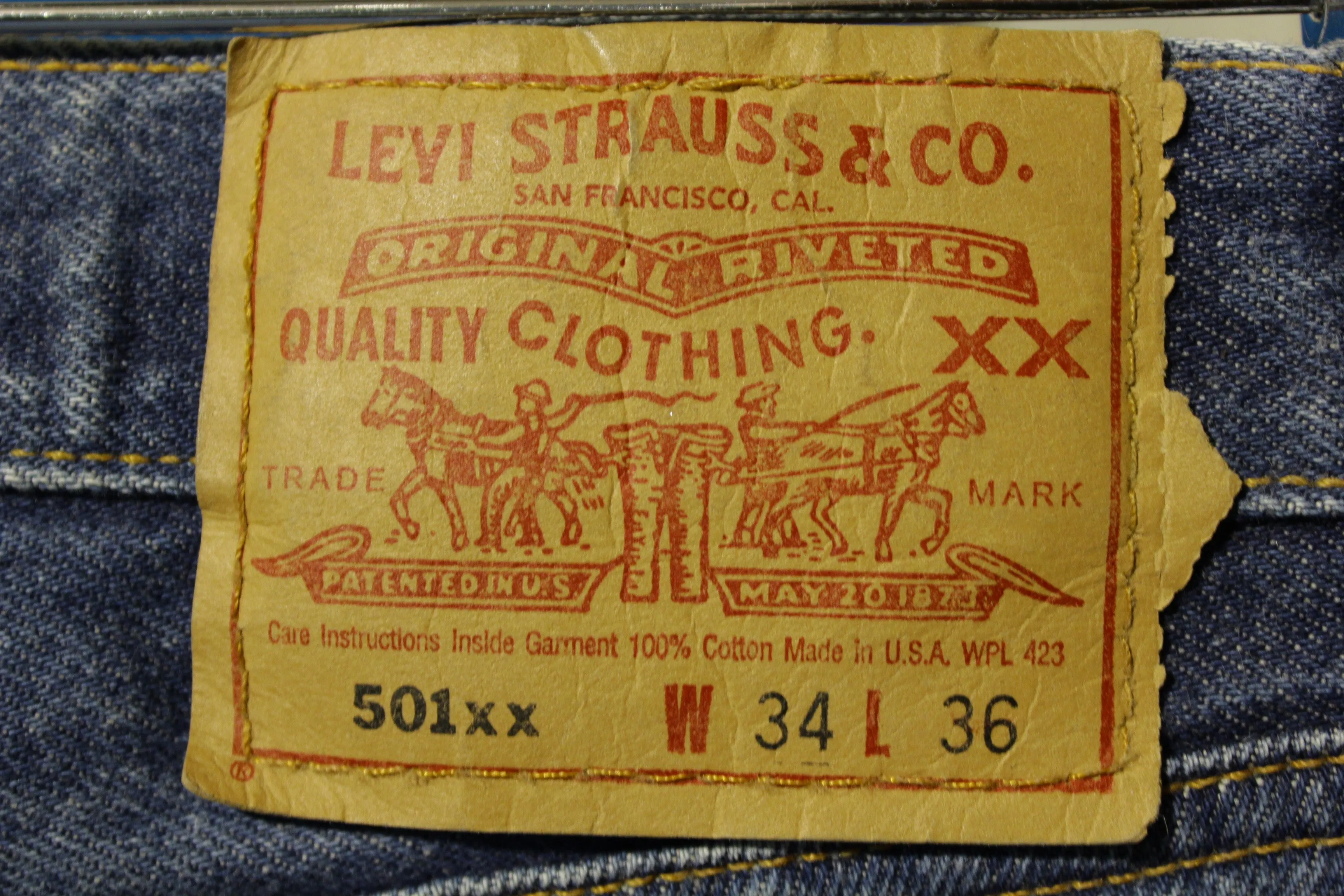 90s Levis 501 Button Fly Jeans. Vintage Grunge Punk Made in USA 501xx 32x32