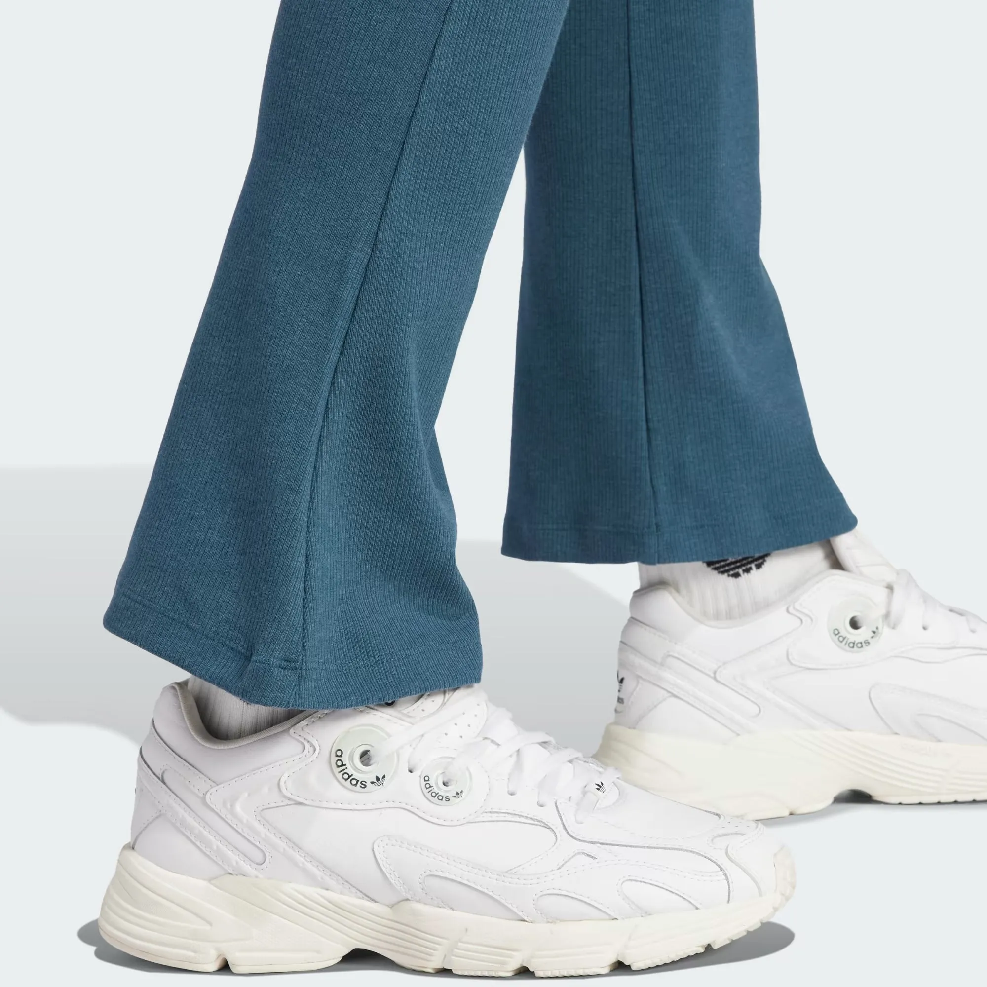 Adidas Originals | ESSENTIALS RIB FLARED PANTS  { ARCTIC NIGHT