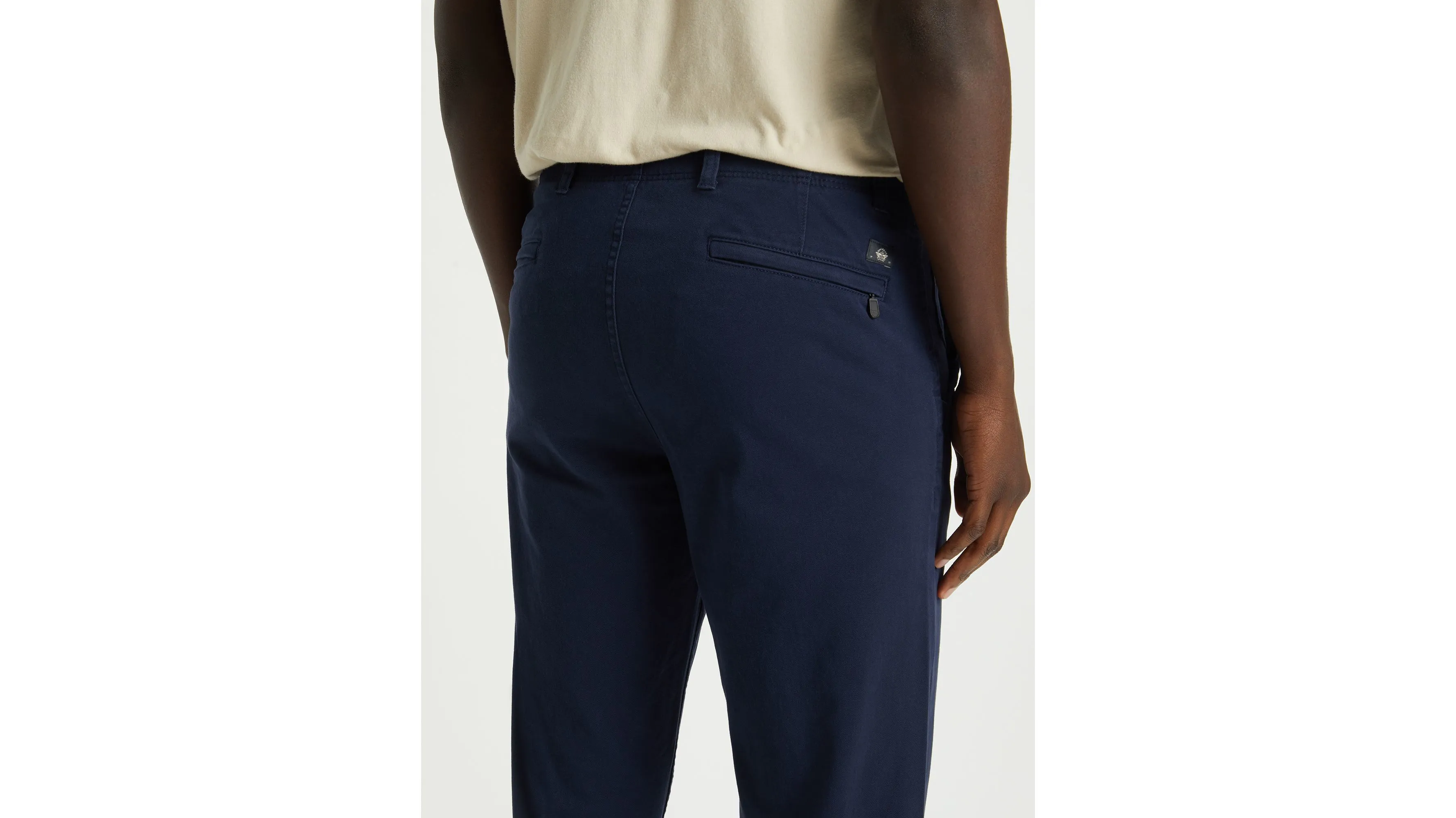 Men's Slim Fit Smart 360 Flex Alpha Khaki Pants