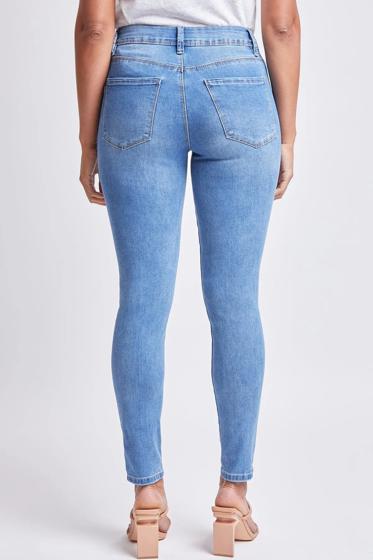 Women's Essential High Rise Skinny Jean